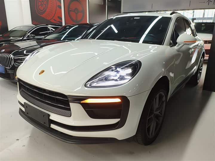 Фото 1 - Porsche Macan