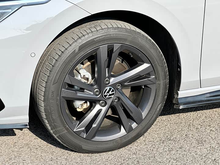 Фото 8 - Volkswagen Golf