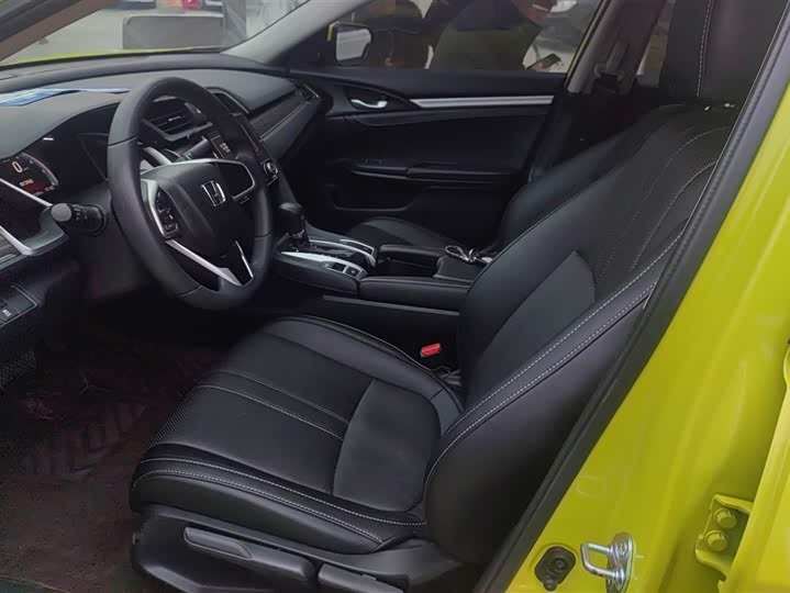 Фото 9 - Honda Civic