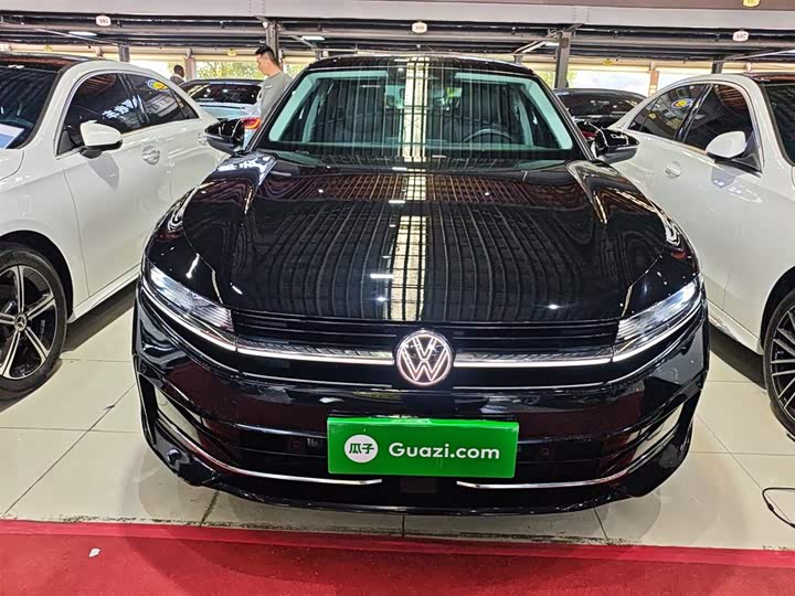 Фото 3 - Volkswagen Magotan