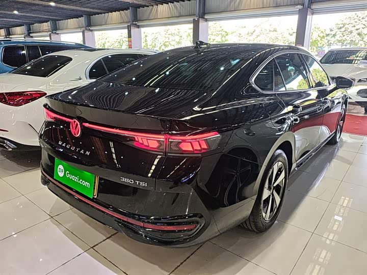 Фото 7 - Volkswagen Magotan