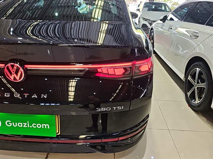 Фото 8 - Volkswagen Magotan