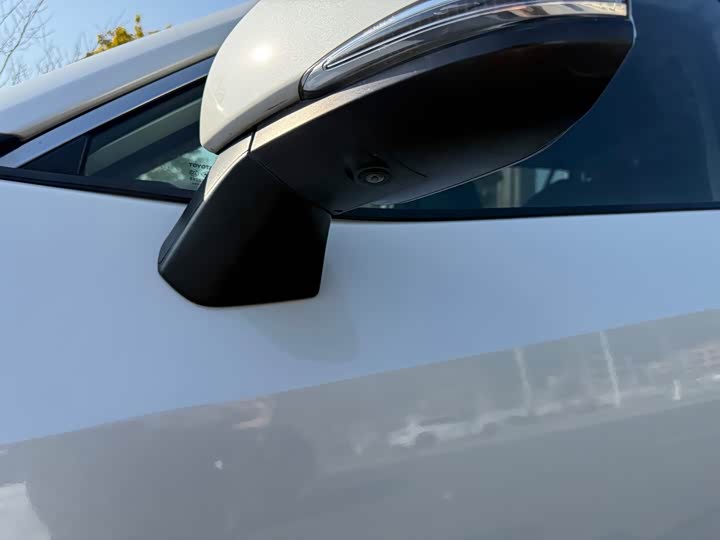 Фото 3 - Toyota RAV4