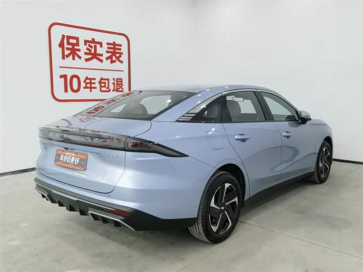 Фото 2 - Geely Galaxy L6