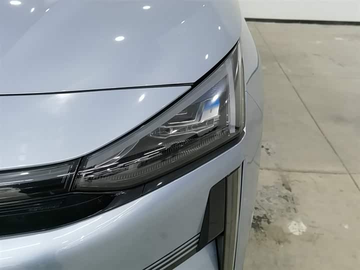 Фото 7 - Geely Galaxy L6