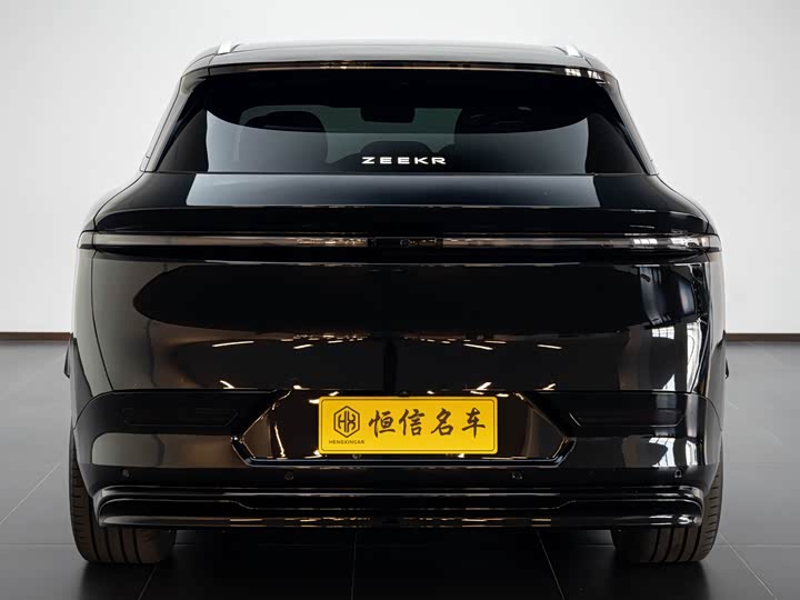 Фото 4 - Zeekr 7X