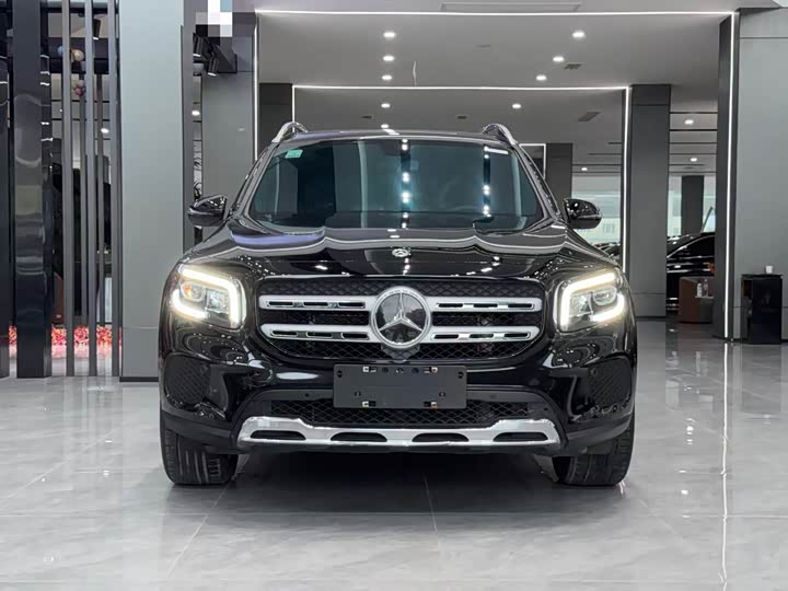 Фото 2 - Mercedes-Benz GLB-Class