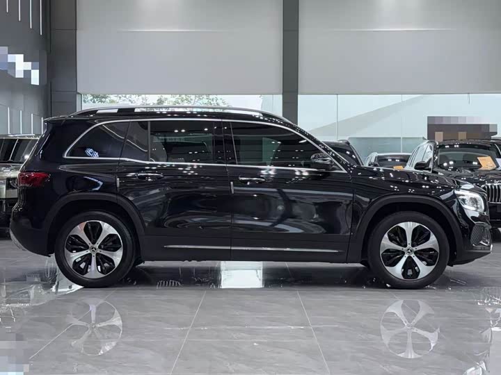 Фото 3 - Mercedes-Benz GLB-Class