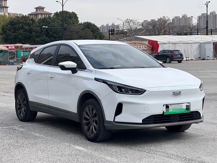 Фото 3 - Geely Geometry C