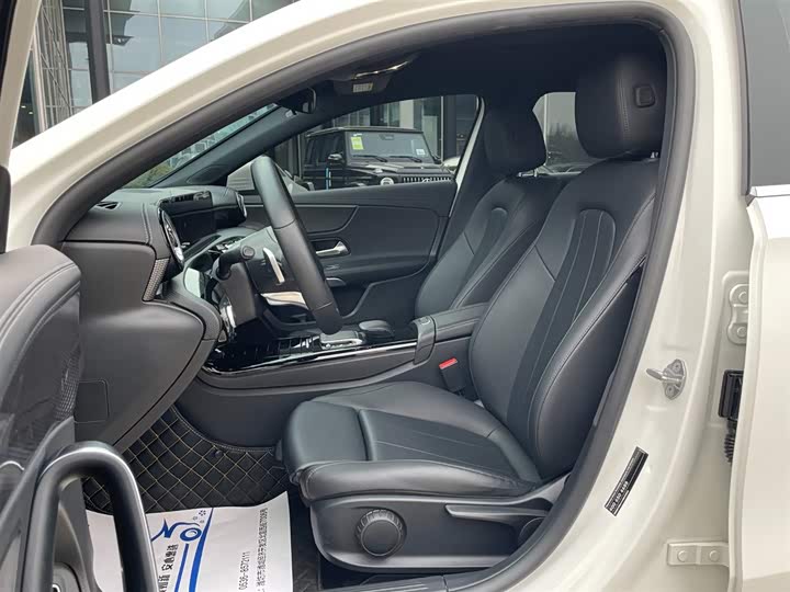 Фото 4 - Mercedes-Benz A-Class