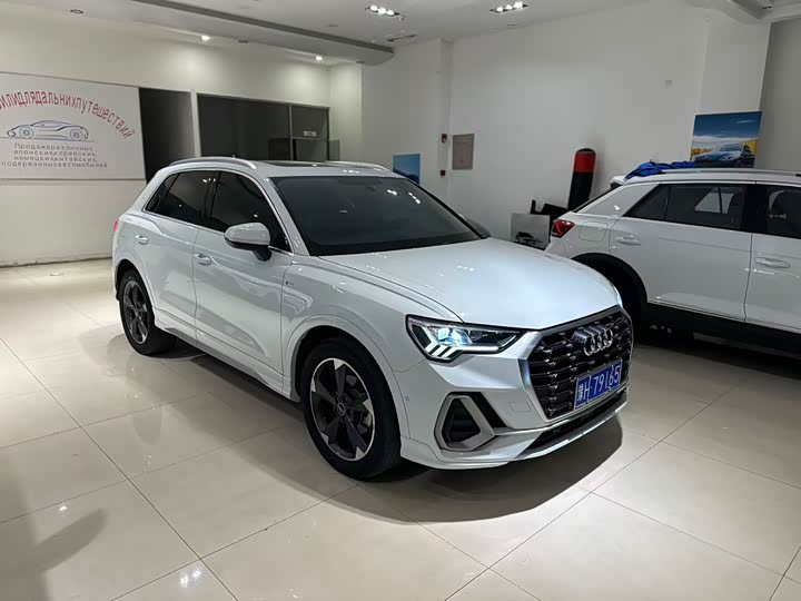 Фото 2 - Audi Q3