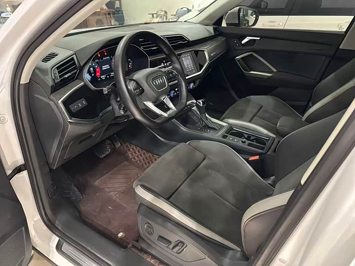 Фото 7 - Audi Q3