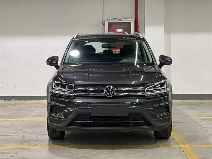 Фото 2 - Volkswagen Tharu