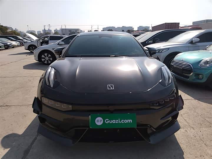 Фото 3 - Zeekr 001