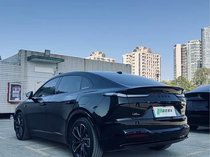 Фото 3 - Nio Onvo L60