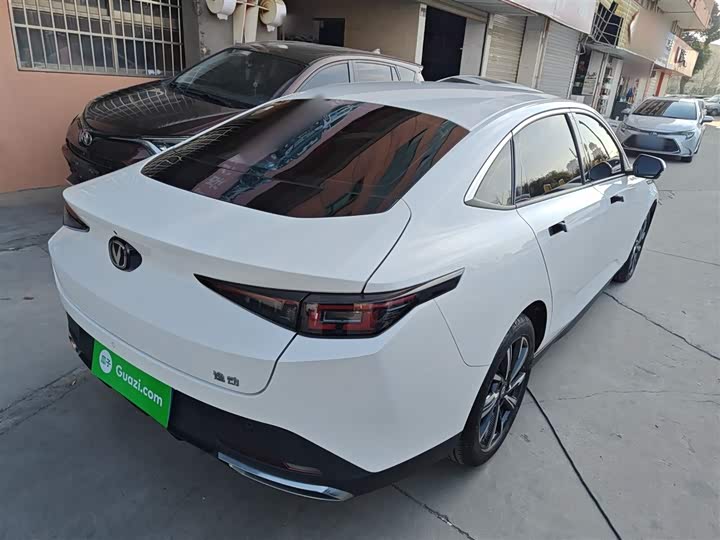 Фото 7 - Changan Eado Plus