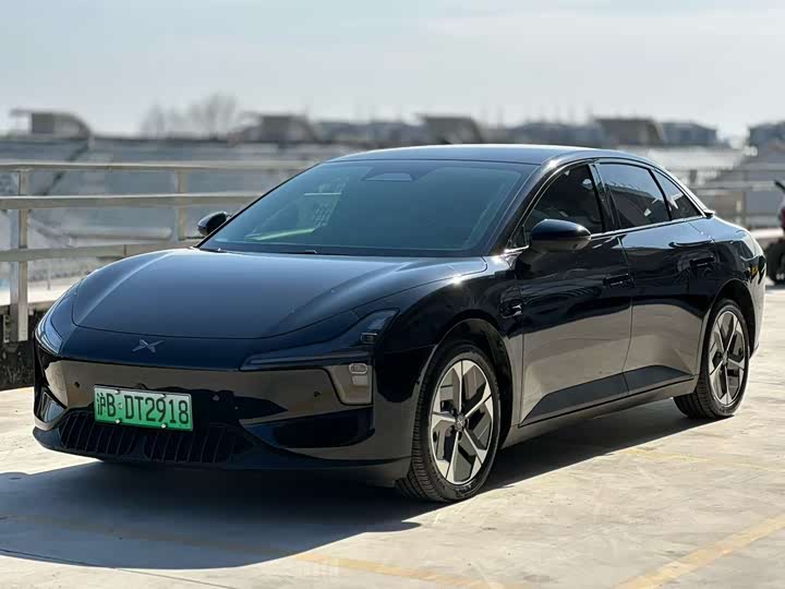 Фото 1 - XPeng Mona M03