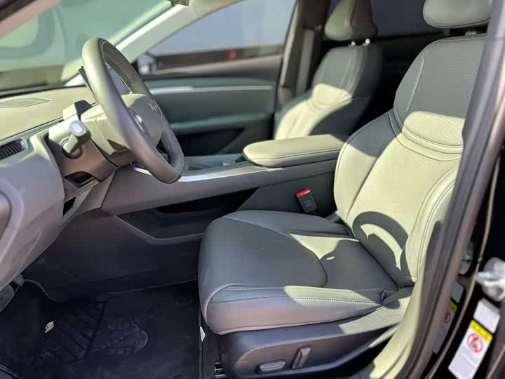 Фото 4 - XPeng Mona M03