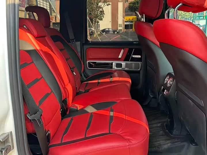 Фото 6 - Mercedes-Benz G-Class AMG