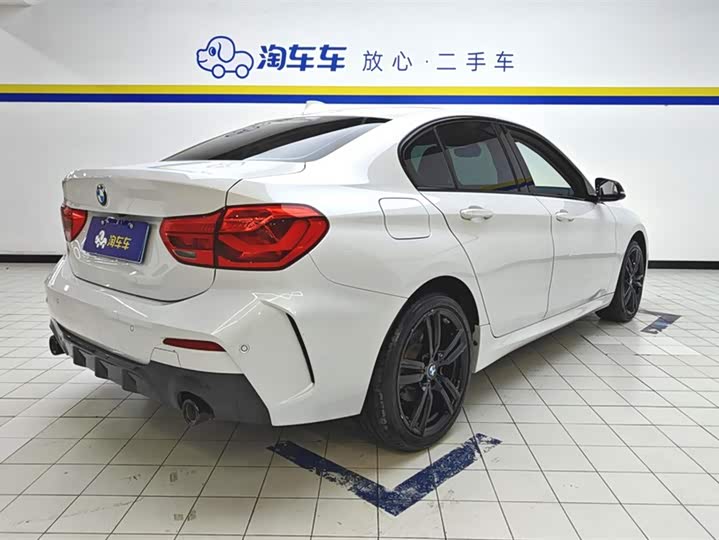 Фото 3 - BMW 1 Series