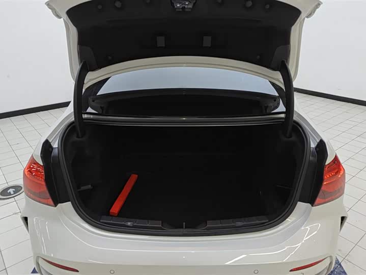 Фото 4 - BMW 1 Series