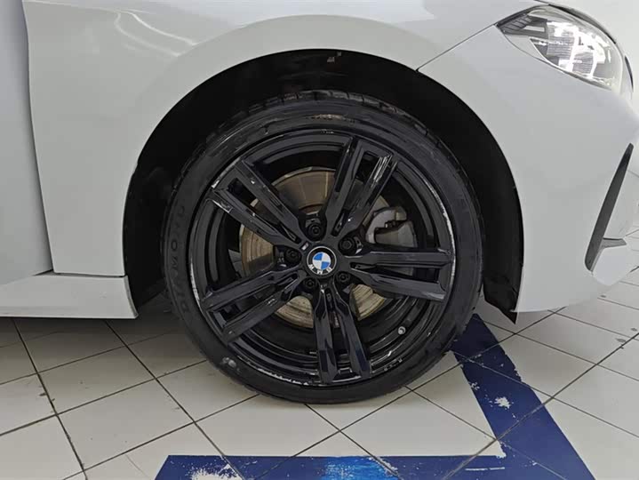 Фото 6 - BMW 1 Series