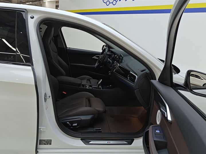 Фото 8 - BMW 1 Series