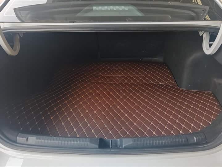 Фото 4 - Volkswagen Lavida