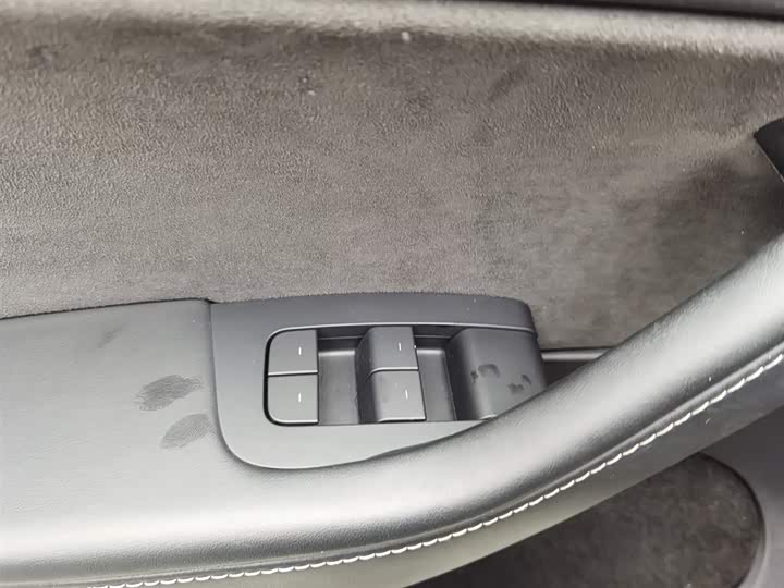 Фото 9 - Tesla Model Y