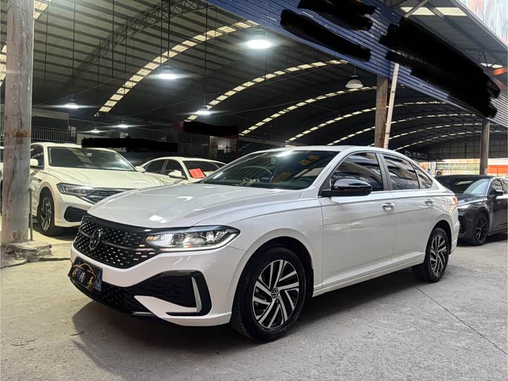 Фото 3 - Volkswagen Lavida