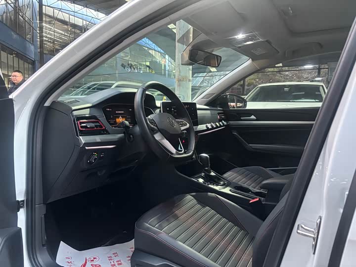 Фото 4 - Volkswagen Lavida