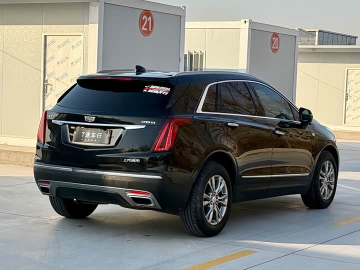 Фото 5 - Cadillac XT5