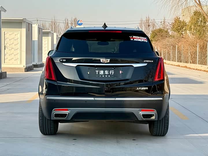Фото 6 - Cadillac XT5