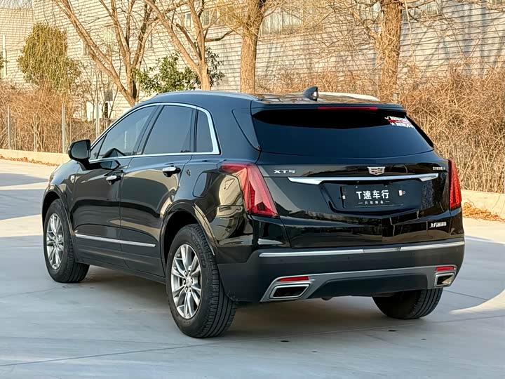 Фото 7 - Cadillac XT5