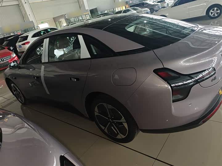 Фото 4 - XPeng Mona M03