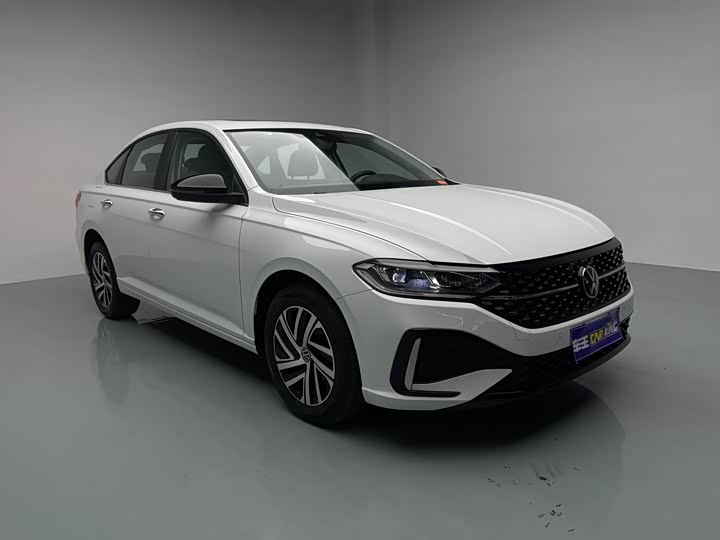 Фото 3 - Volkswagen Lavida