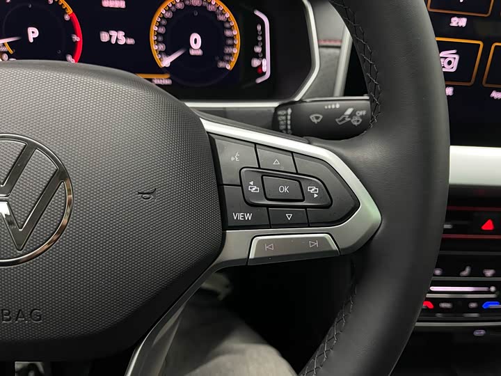 Фото 6 - Volkswagen Lavida