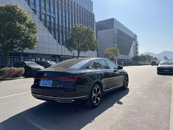 Фото 6 - Volkswagen Passat