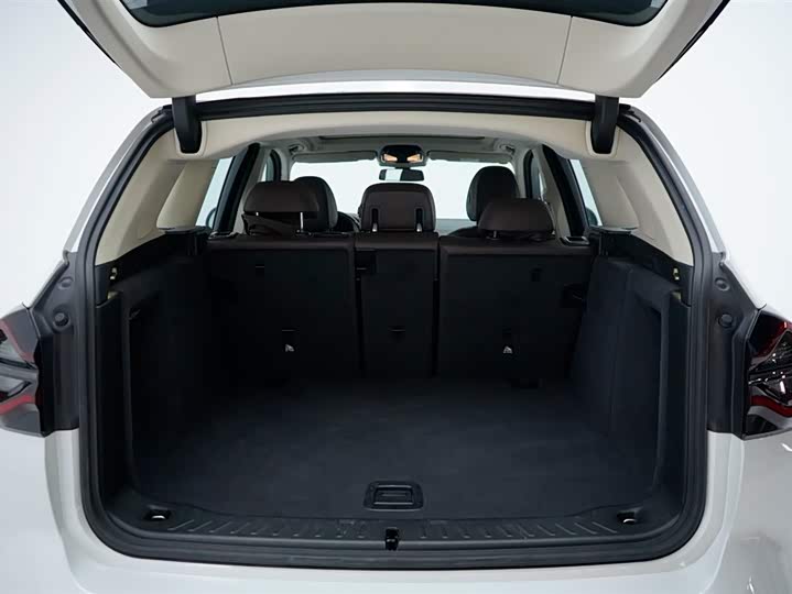 Фото 8 - BMW iX3