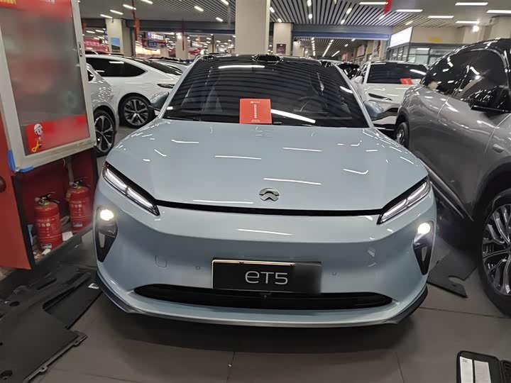 Фото 3 - Nio ET5