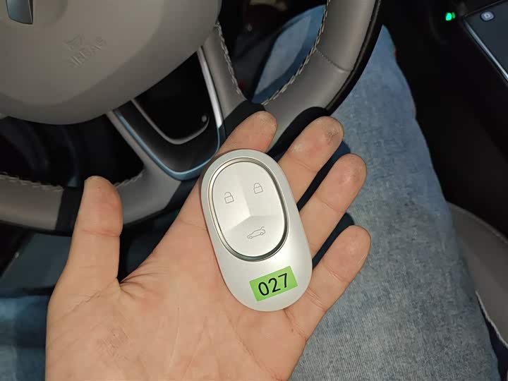 Фото 9 - Nio ET5