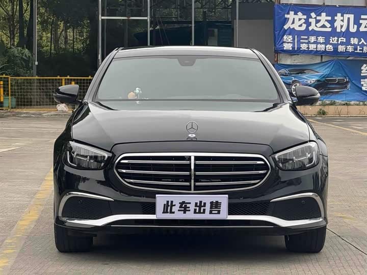 Фото 2 - Mercedes-Benz E-Class