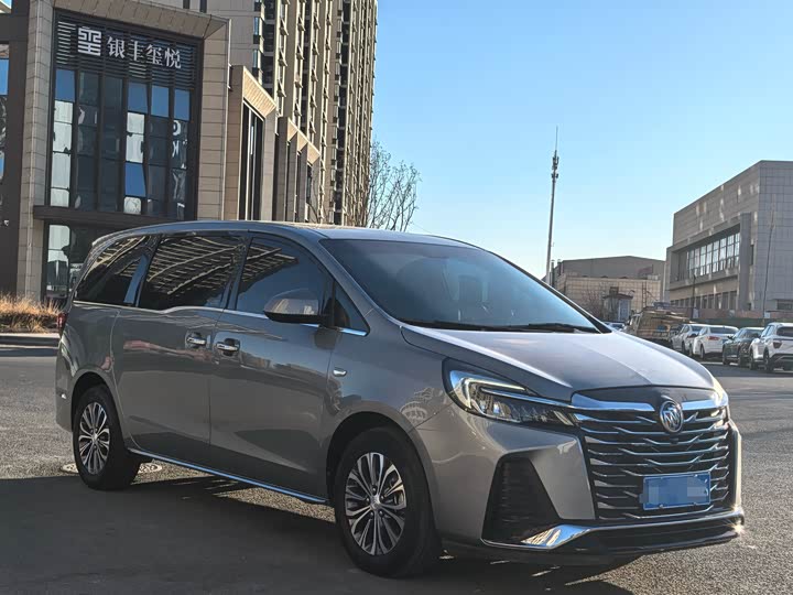 Фото 3 - Buick GL8 ES