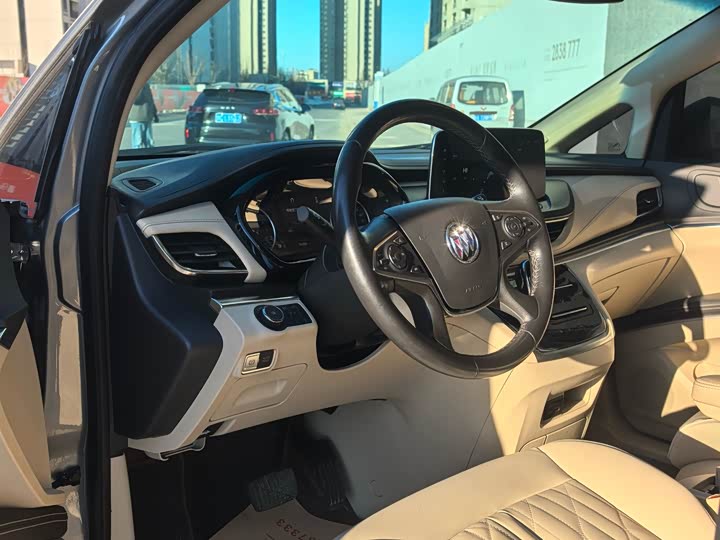 Фото 7 - Buick GL8 ES