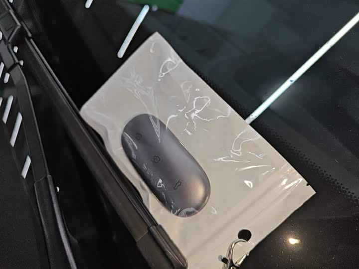 Фото 9 - LiXiang L8