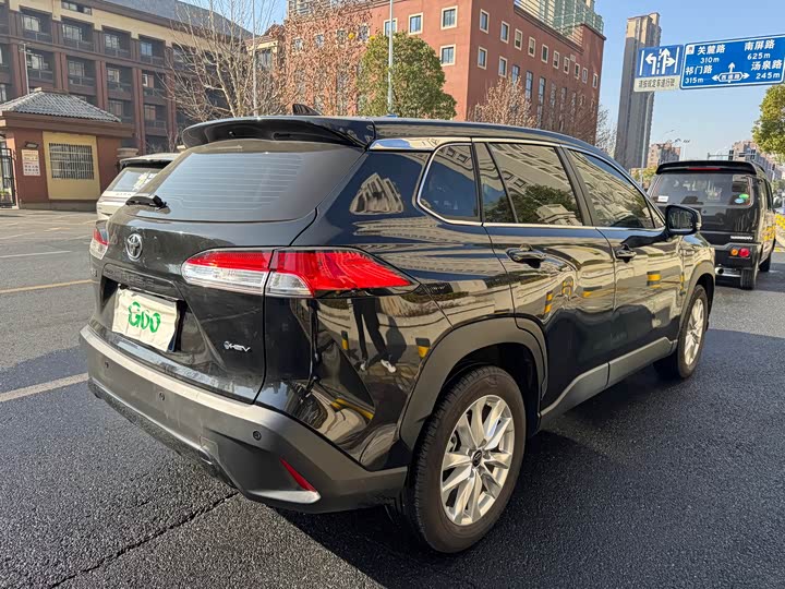 Фото 4 - Toyota Corolla Cross