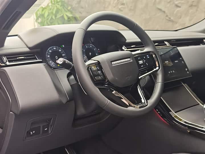 Фото 7 - Land Rover Range Rover Velar