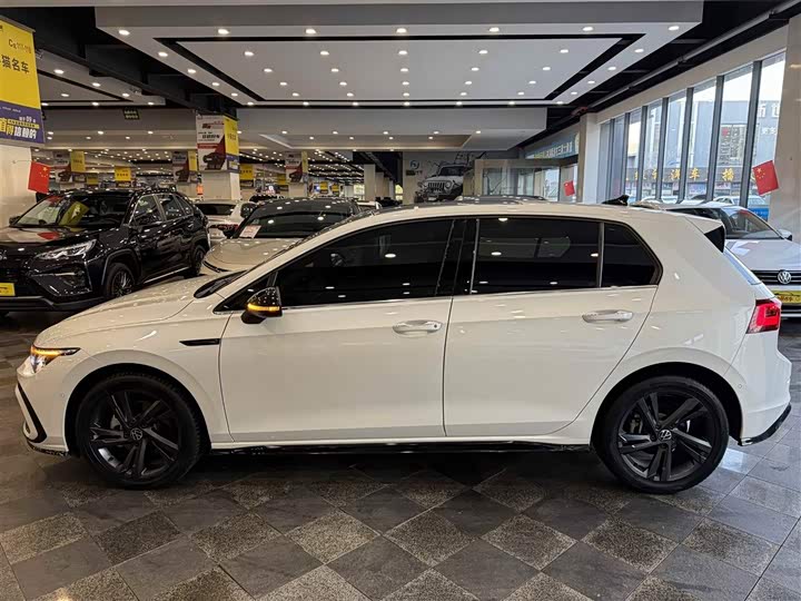 Фото 9 - Volkswagen Golf