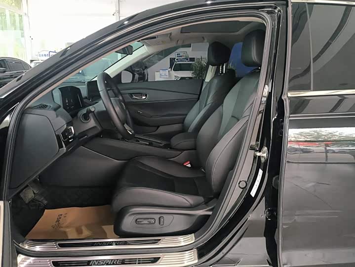 Фото 9 - Honda Inspire