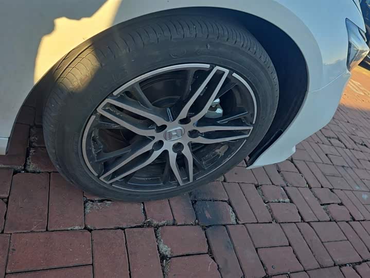 Фото 6 - Honda Accord